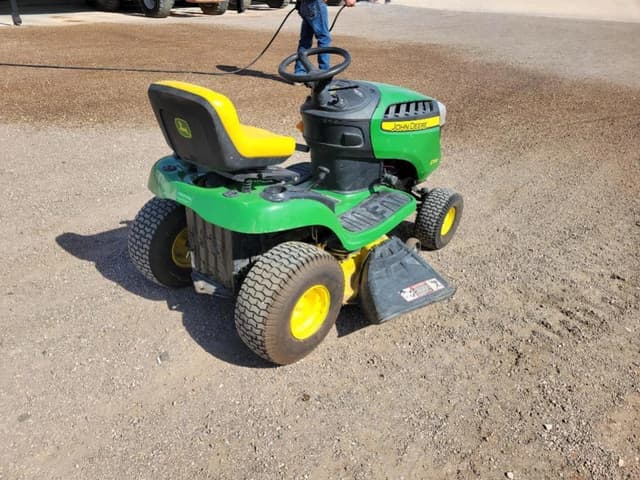 Image of John Deere E100 equipment image 4