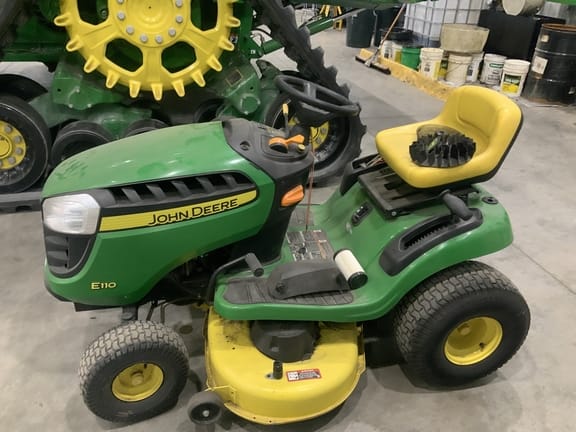 Main image John Deere E110