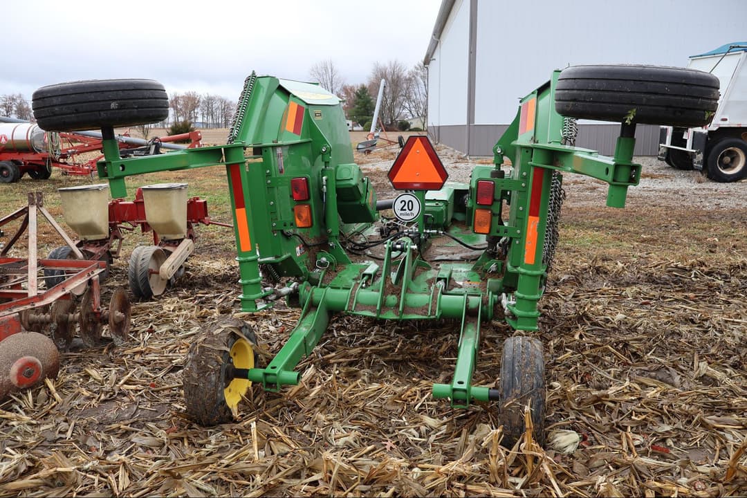 Image of John Deere E12 Image 1