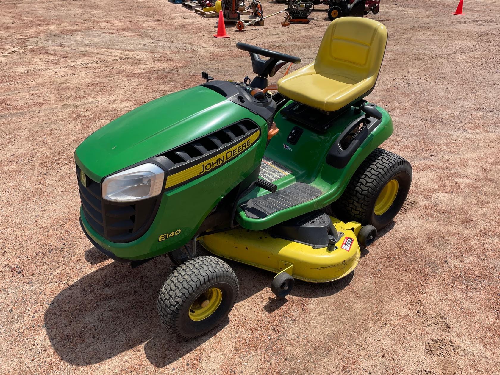 2018 John Deere E140 Equipment Image0