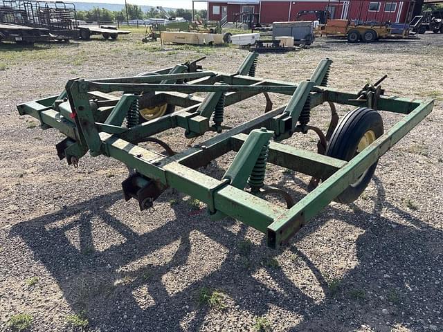 Image of John Deere E1600 equipment image 1