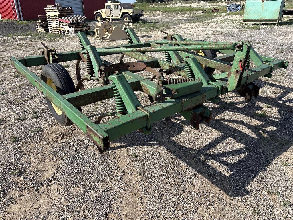 Image of John Deere E1600 Primary image