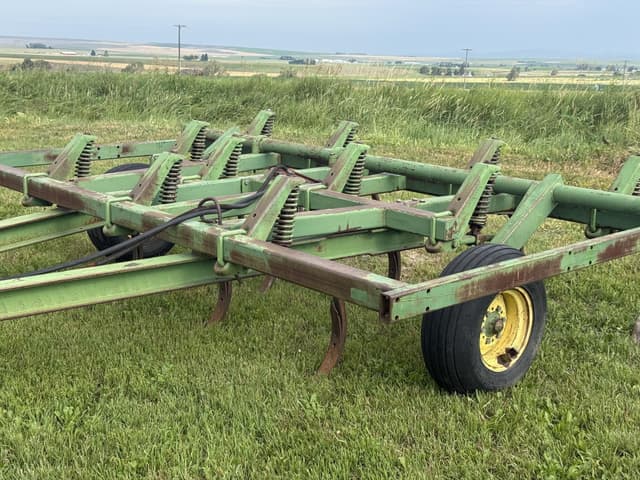 Image of John Deere E1610 equipment image 1