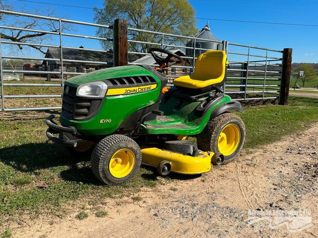Main image John Deere E170