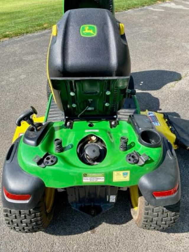 Image of John Deere E180 equipment image 3