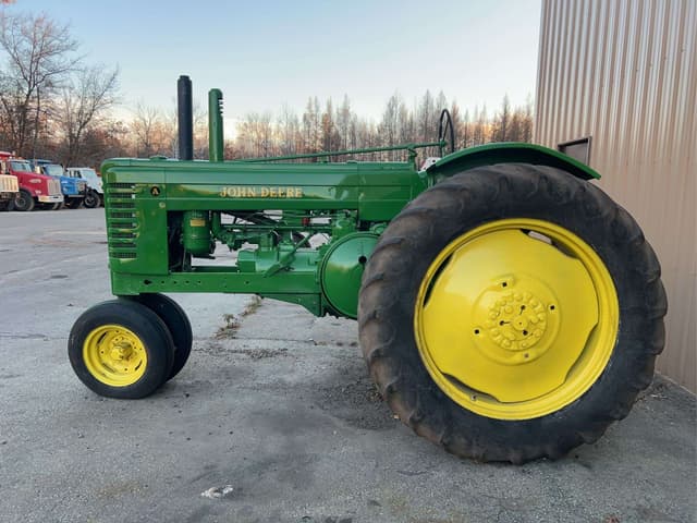 Image of John Deere A equipment image 1