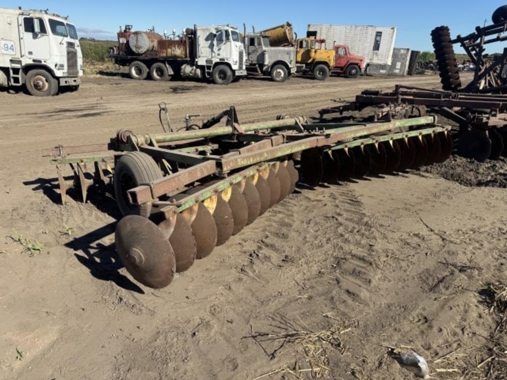 Image of John Deere EH1B1 Image 1