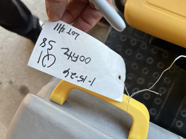 Image of John Deere XUV 550 equipment image 2