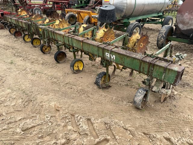 Image of John Deere RM equipment image 1