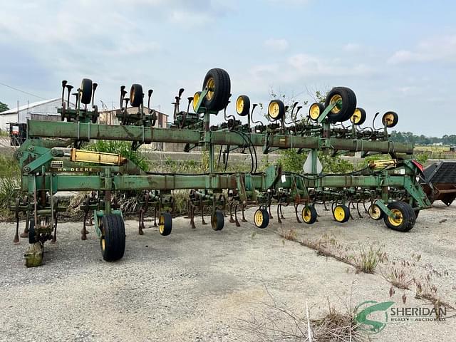 Image of John Deere ER020 equipment image 1