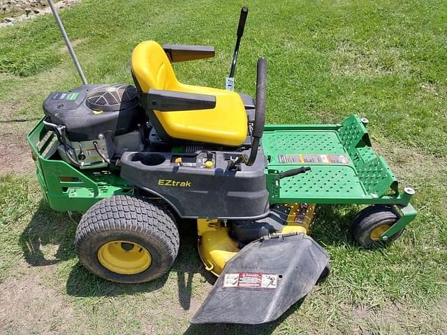 Image of John Deere EZtrak equipment image 2