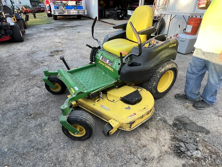 SOLD John Deere EZtrak Other Equipment Turf Tractor Zoom