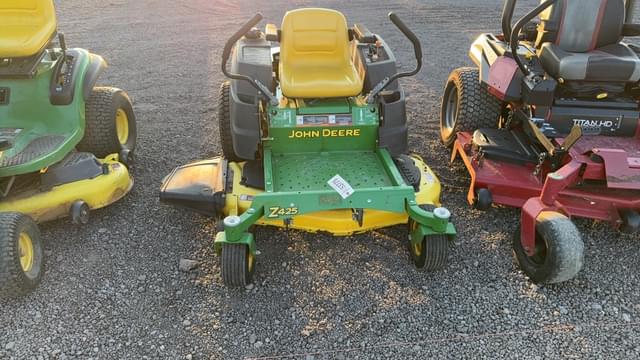 Image of John Deere Z425 equipment image 1