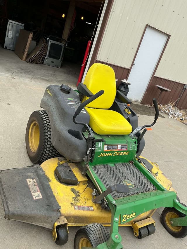 Image of John Deere Z665 equipment image 2