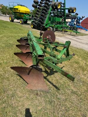 John Deere F125 Image