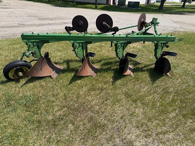 Image of John Deere F125 equipment image 4