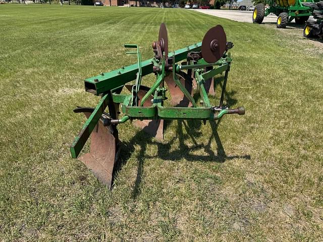 Image of John Deere F125 equipment image 3
