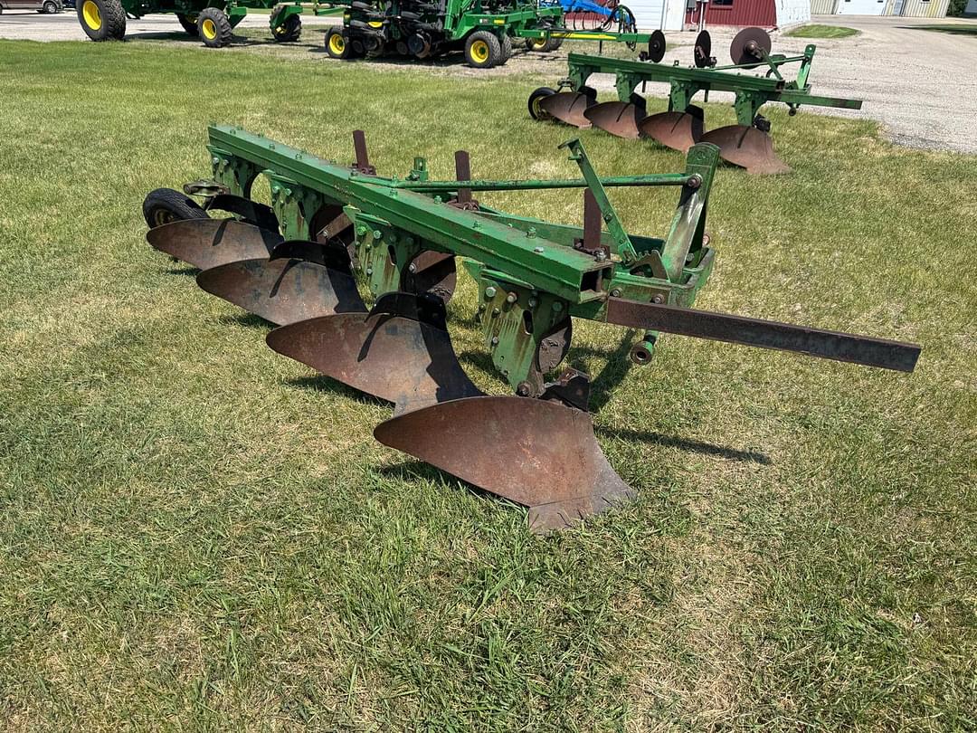 Image of John Deere F125 Image 0