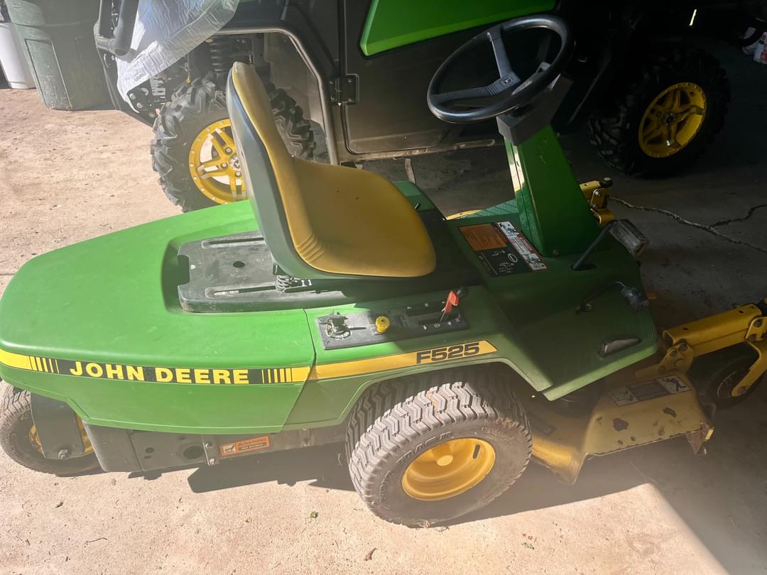 Image of John Deere F525 Image 0