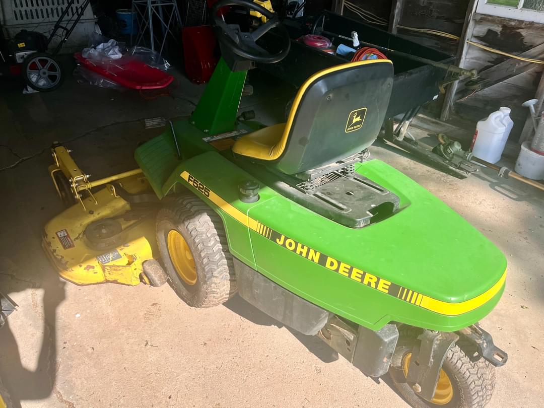 Image of John Deere F525 Image 1