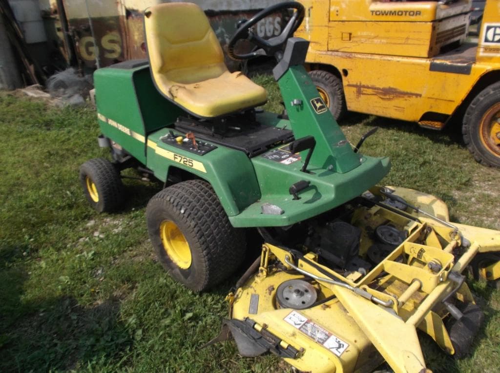 Image of John Deere F725 Image 1