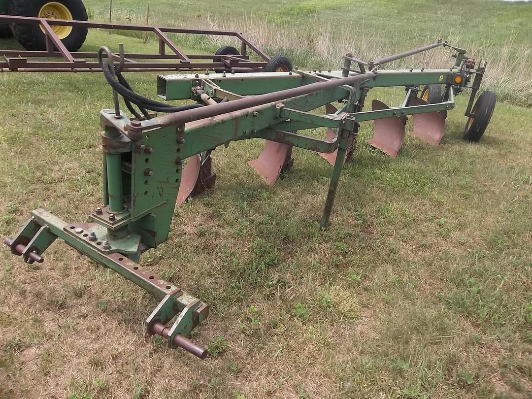 Image of John Deere F1350 Primary image