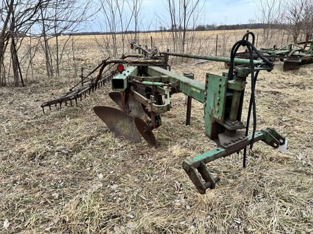Image of John Deere F1350 equipment image 1