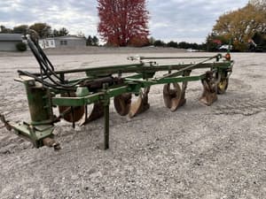 John Deere F135A Image