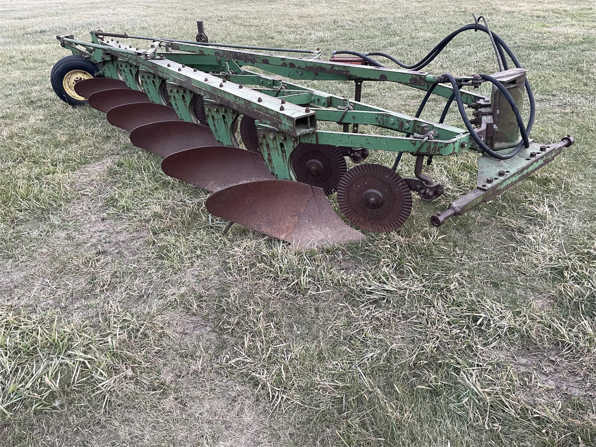 Main image John Deere F145