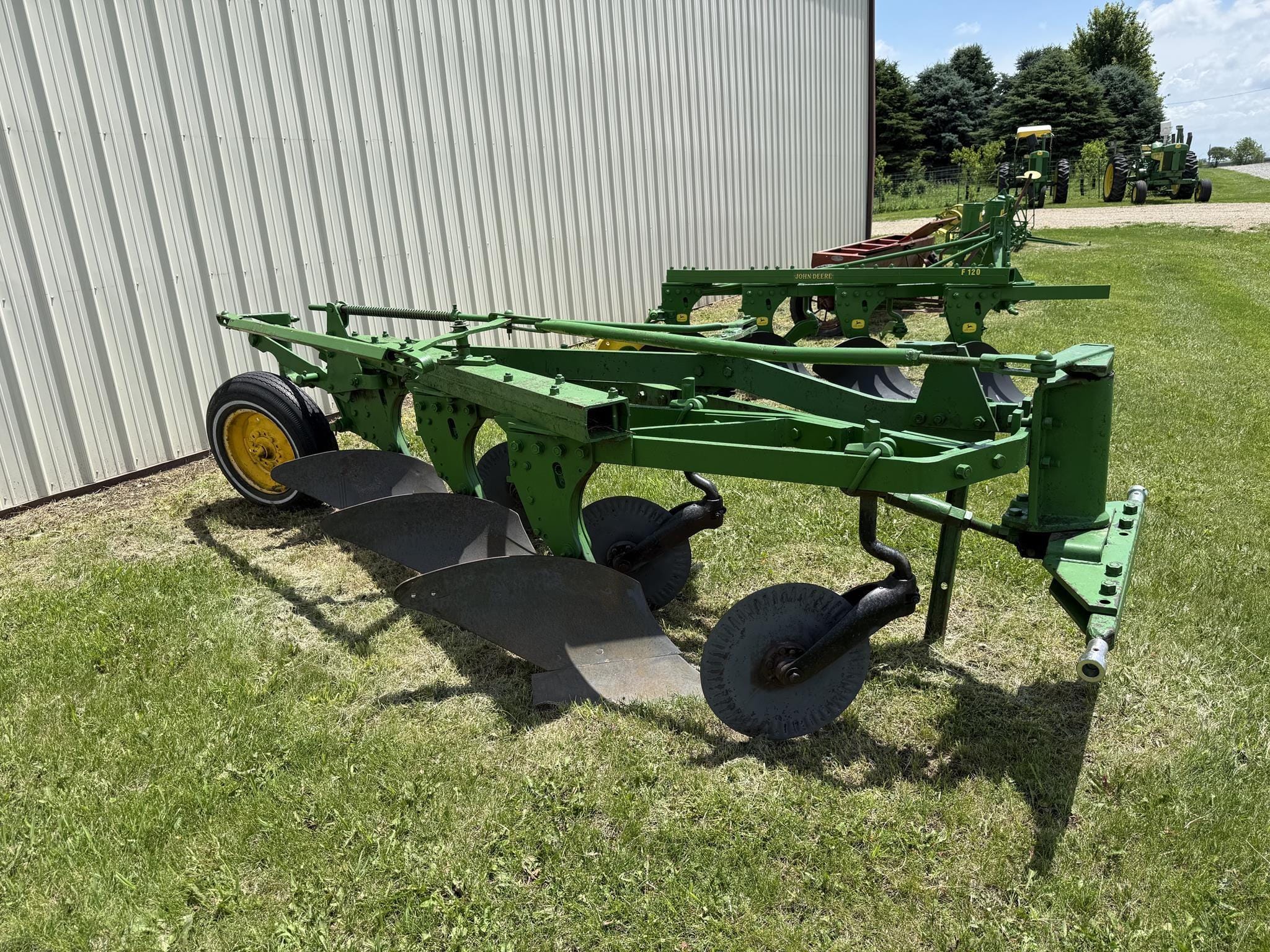 John Deere F145 Equipment Image0
