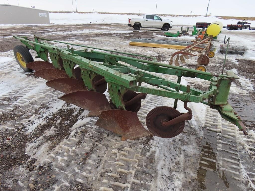 Main image John Deere F145