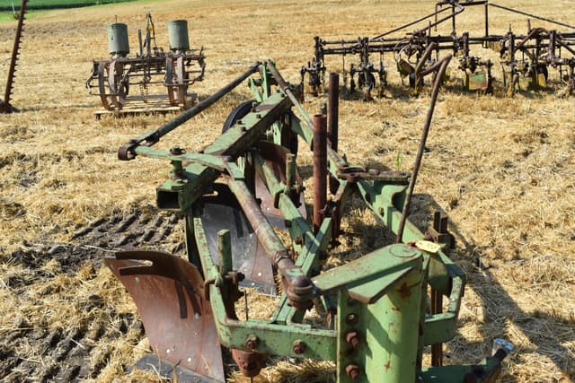 Image of John Deere F145 equipment image 4