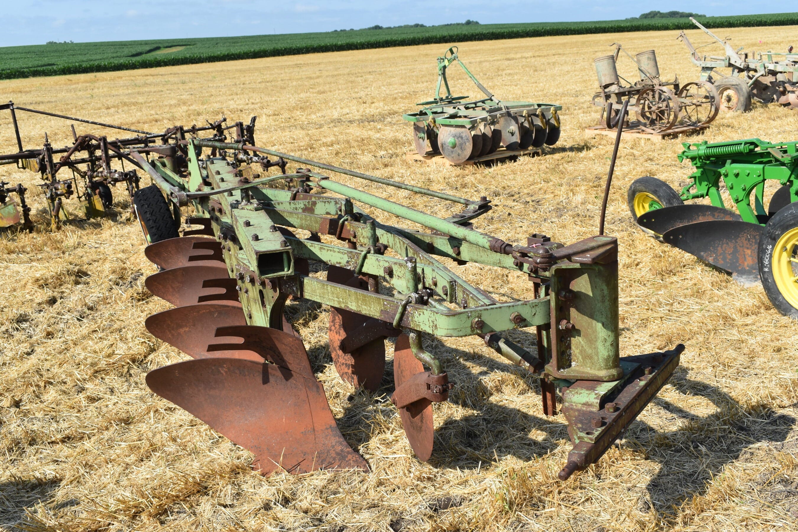 John Deere F145 Equipment Image0
