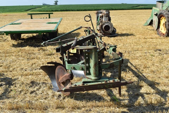 Image of John Deere F145 equipment image 1