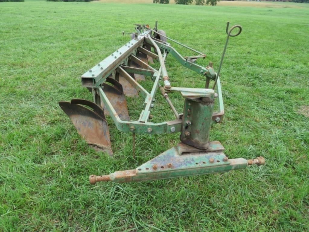 Image of John Deere F145H Primary image