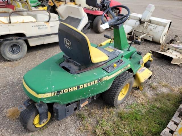 Image of John Deere F525 equipment image 1