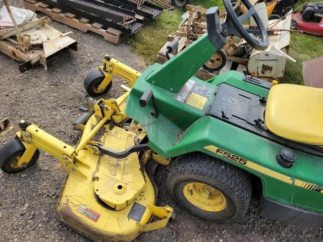Image of John Deere F525 equipment image 3