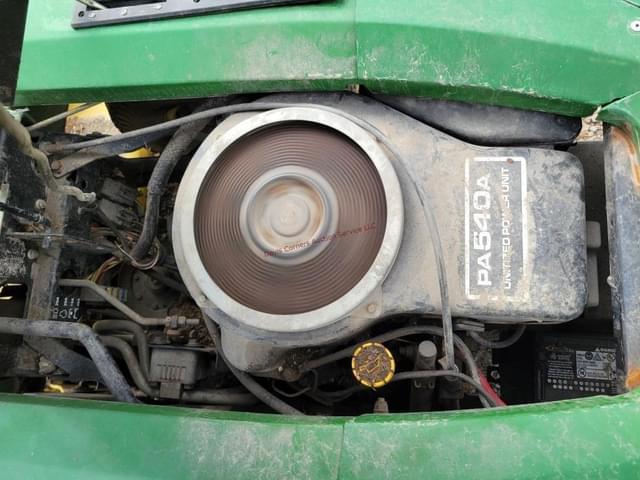 Image of John Deere F525 equipment image 4