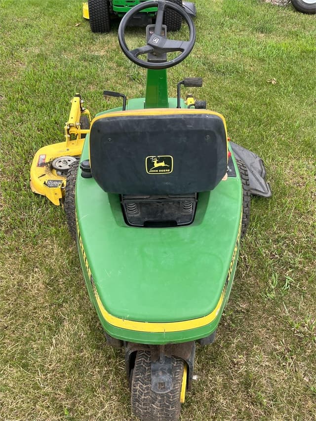 Image of John Deere F525 equipment image 3