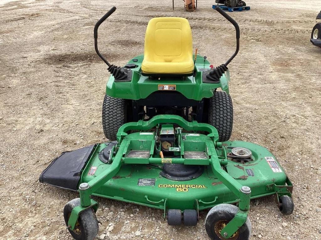 Main image John Deere F620