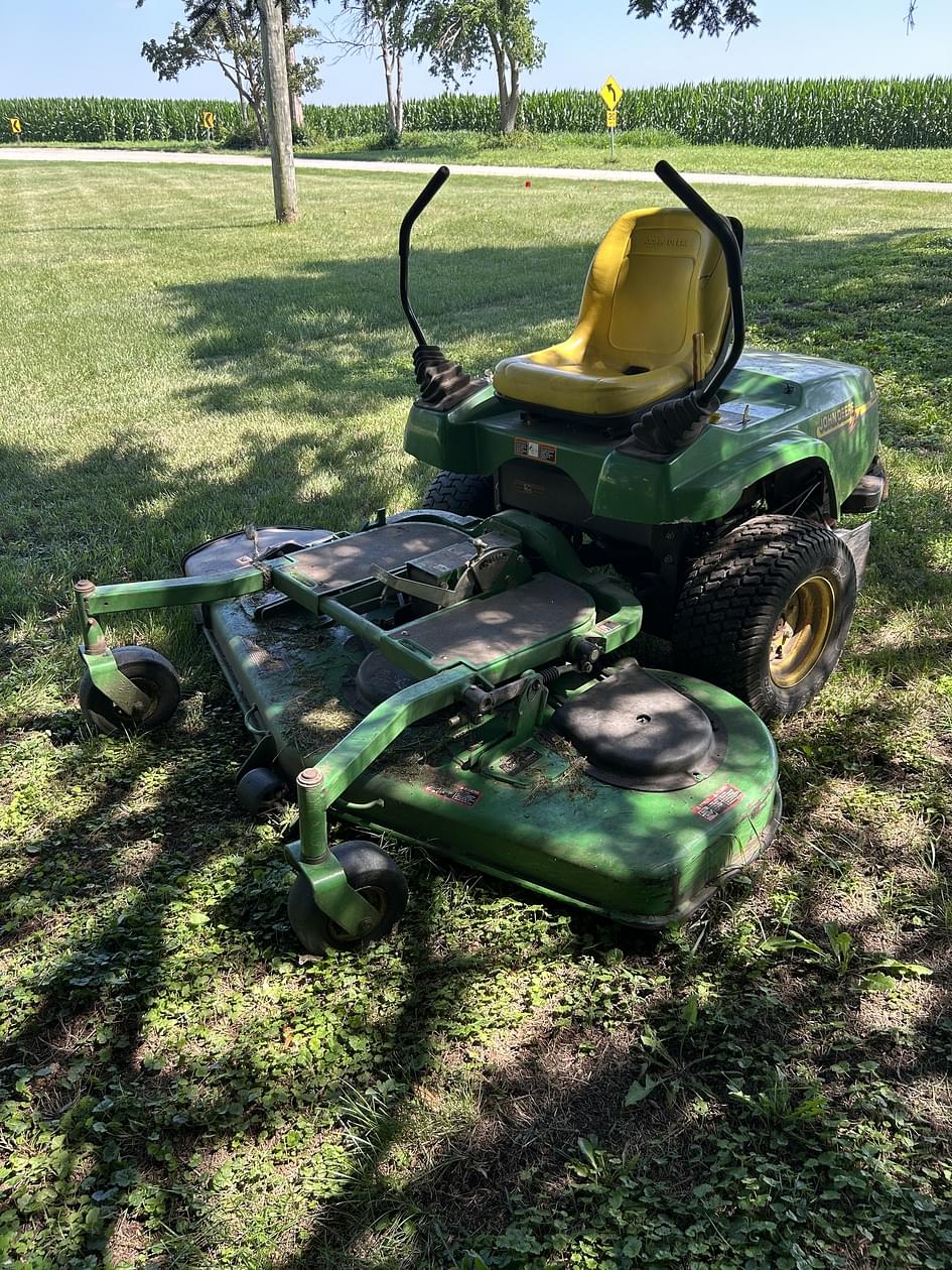 Image of John Deere F680 Primary Image