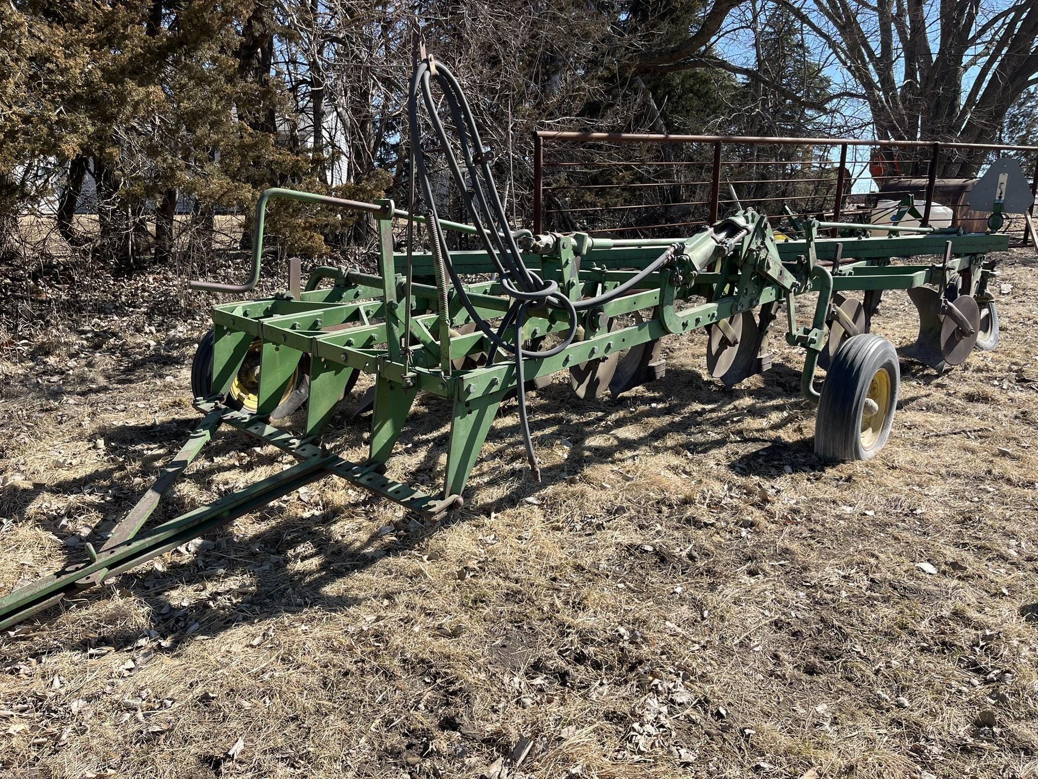 John Deere F680A Equipment Image0
