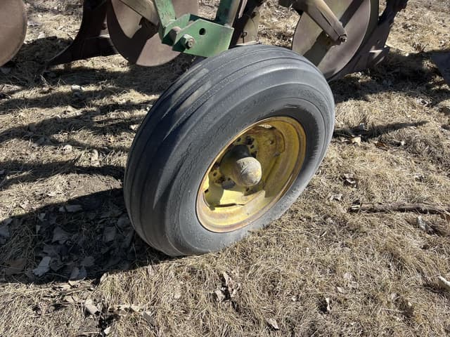 Image of John Deere F680A equipment image 1