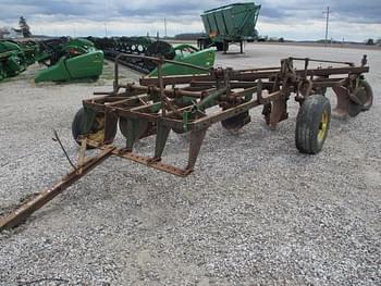 John Deere F680A Equipment Image0