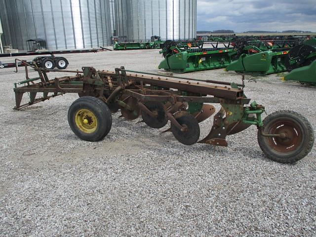 Image of John Deere F680A equipment image 2