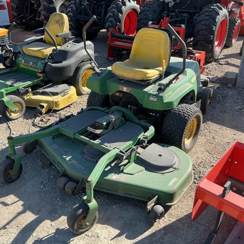 John Deere F687 Equipment Image0