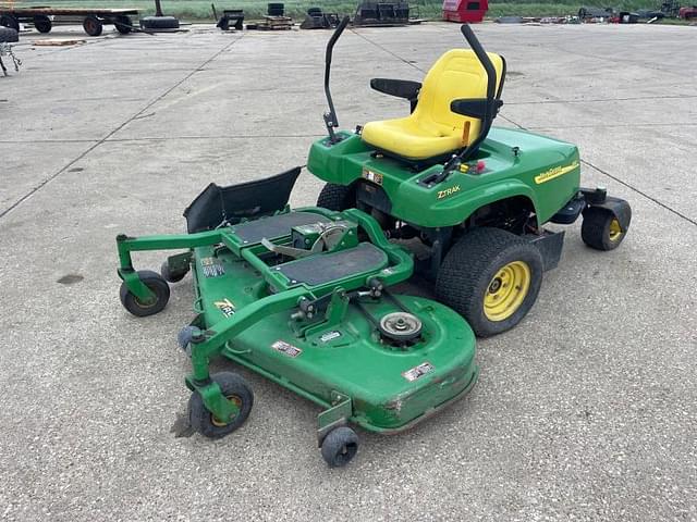 Image of John Deere F687 equipment image 1