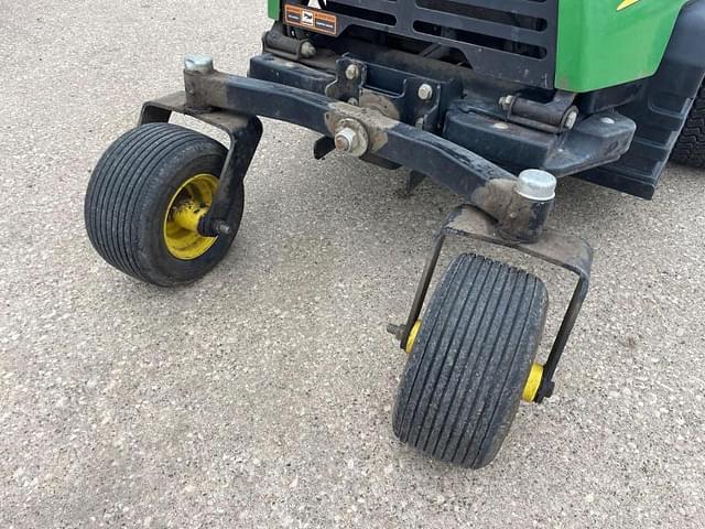 Image of John Deere F687 equipment image 4