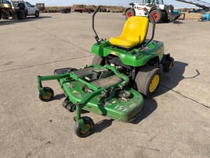 John Deere F687 Image