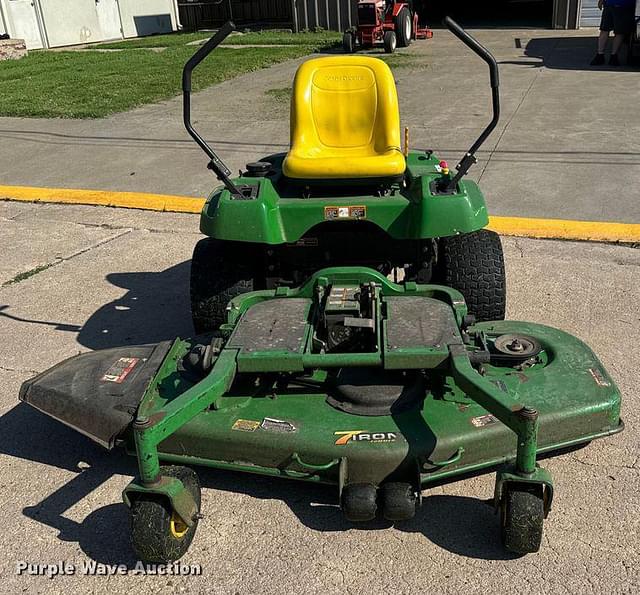 Image of John Deere F687 equipment image 1